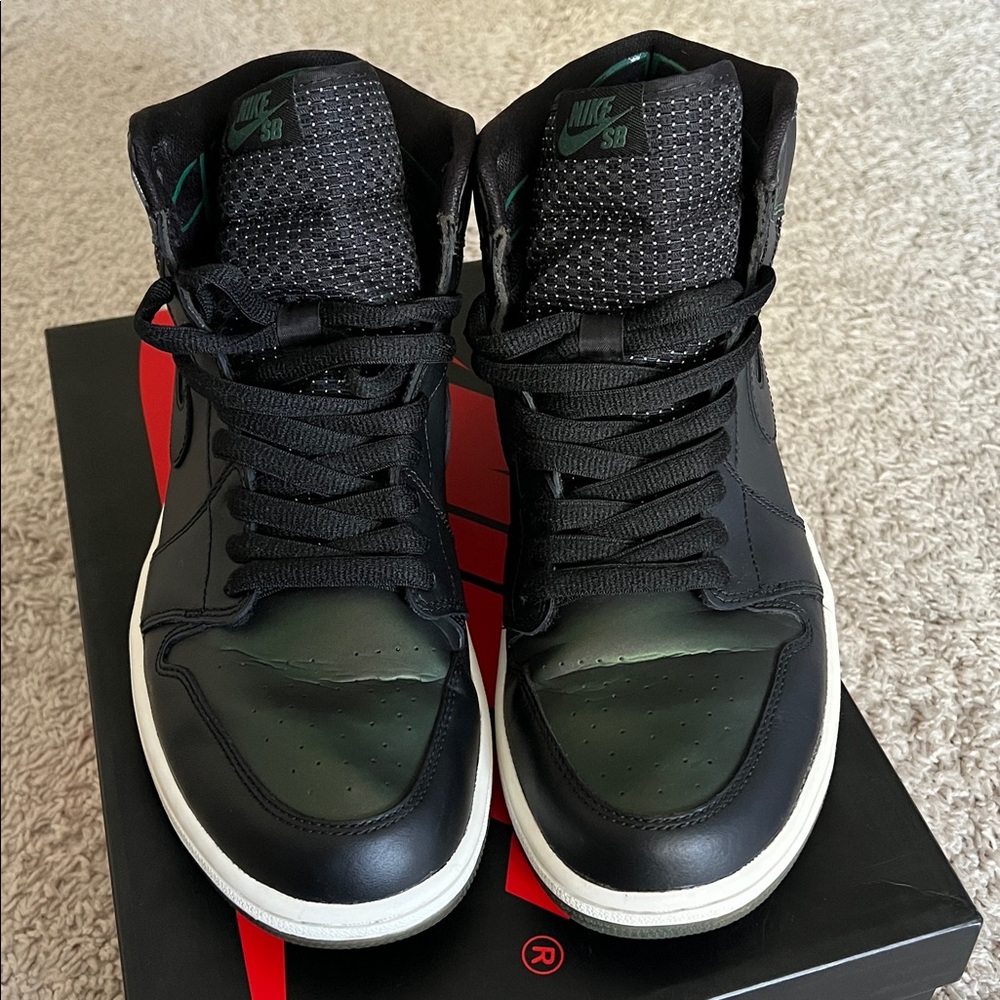 Jordan 1 SB Sneakers (Craig Stecyk Black Silver) - Picture 2 of 5